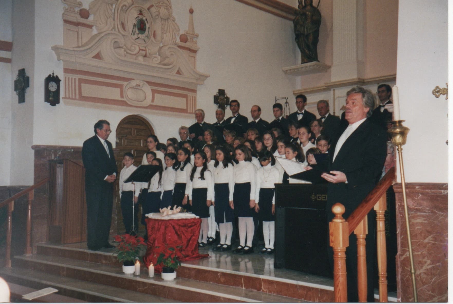 Iglesia PP. Agustinos, Navidad 2000 con Jean van Ree